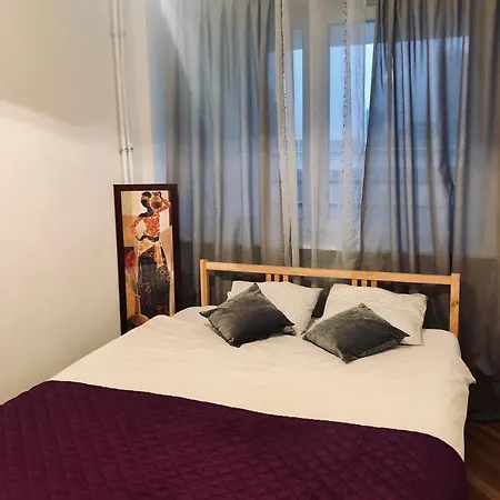 Anton Downtown Apartment *